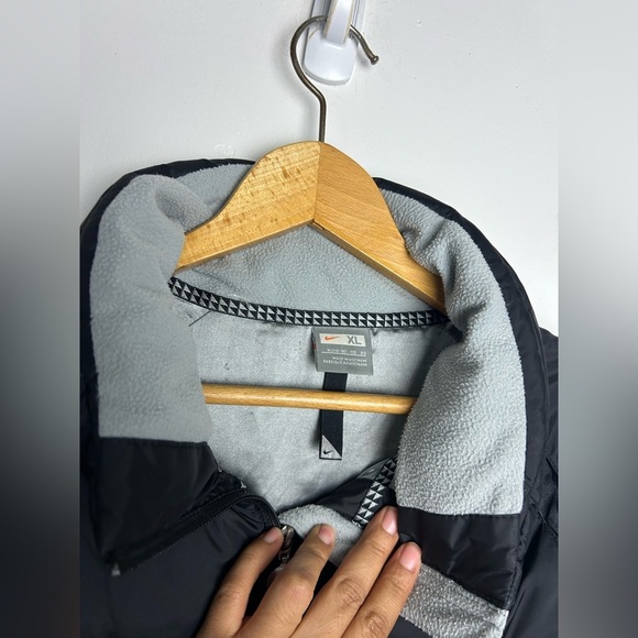 VTG Y2K Nike Puffer Duck Down Jacket Size XL Center Whoosh Black Womens Comfy - Picture 15 of 16